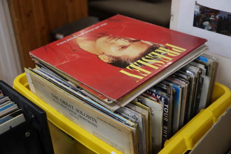 A quantity of mainly Disco and Pop Singles and LPs to include Mary Wells, Funkadelic etc